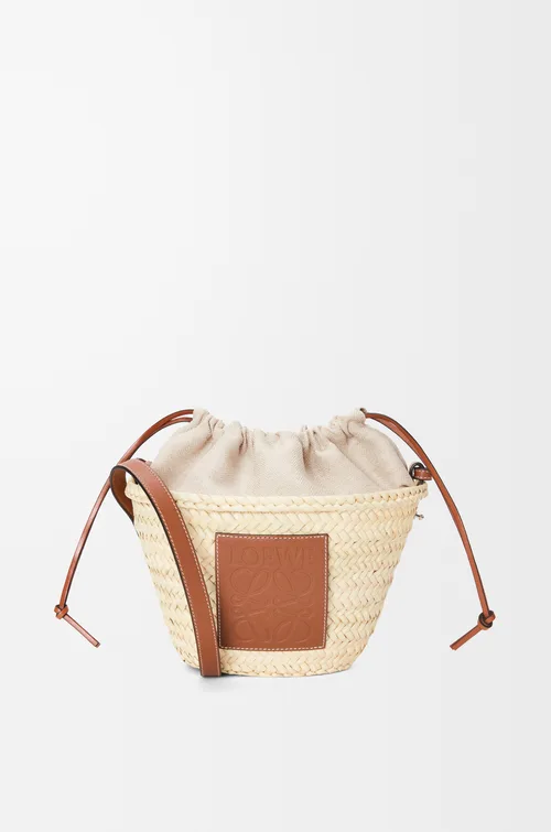 LOEWE Drawstring bucket in palm leaf and calfskin — manufacturer gallery