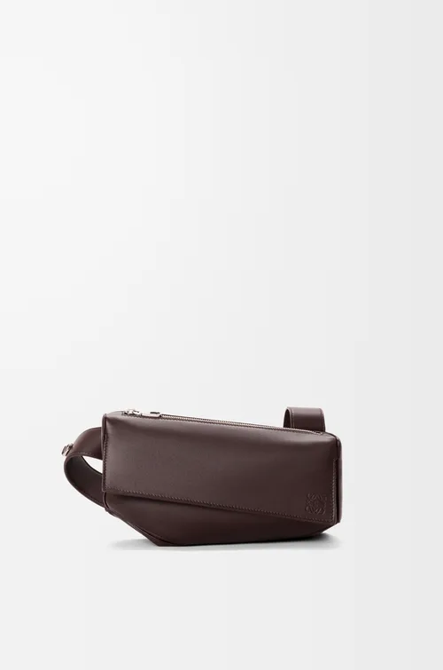 LOEWE Puzzle Featherlight Sling bag in nappa lambskin — manufacturer gallery