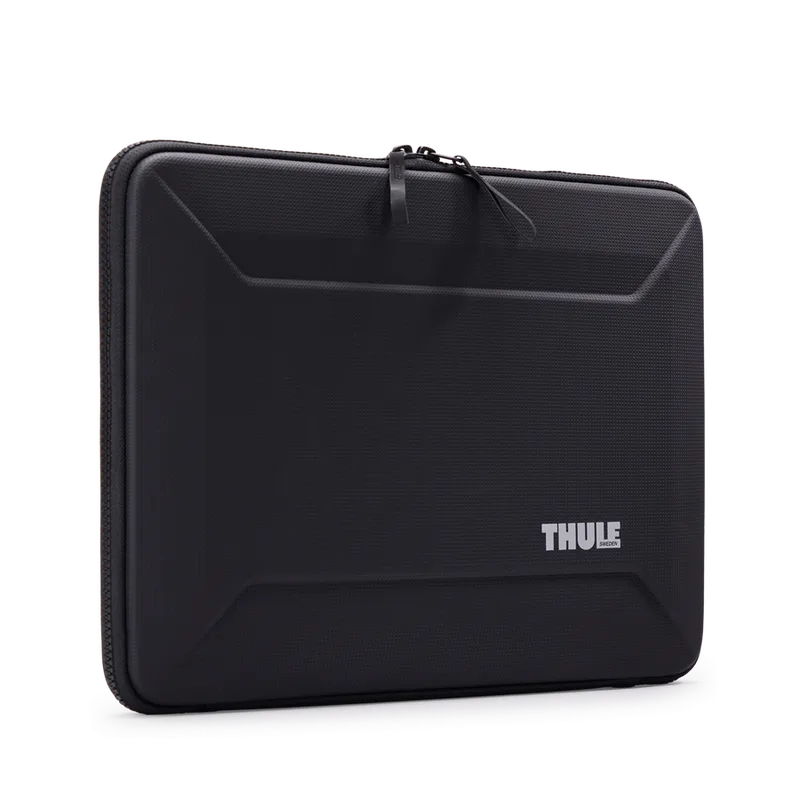 Thule Gauntlet MacBook Pro® sleeve 16" — manufacturer gallery
