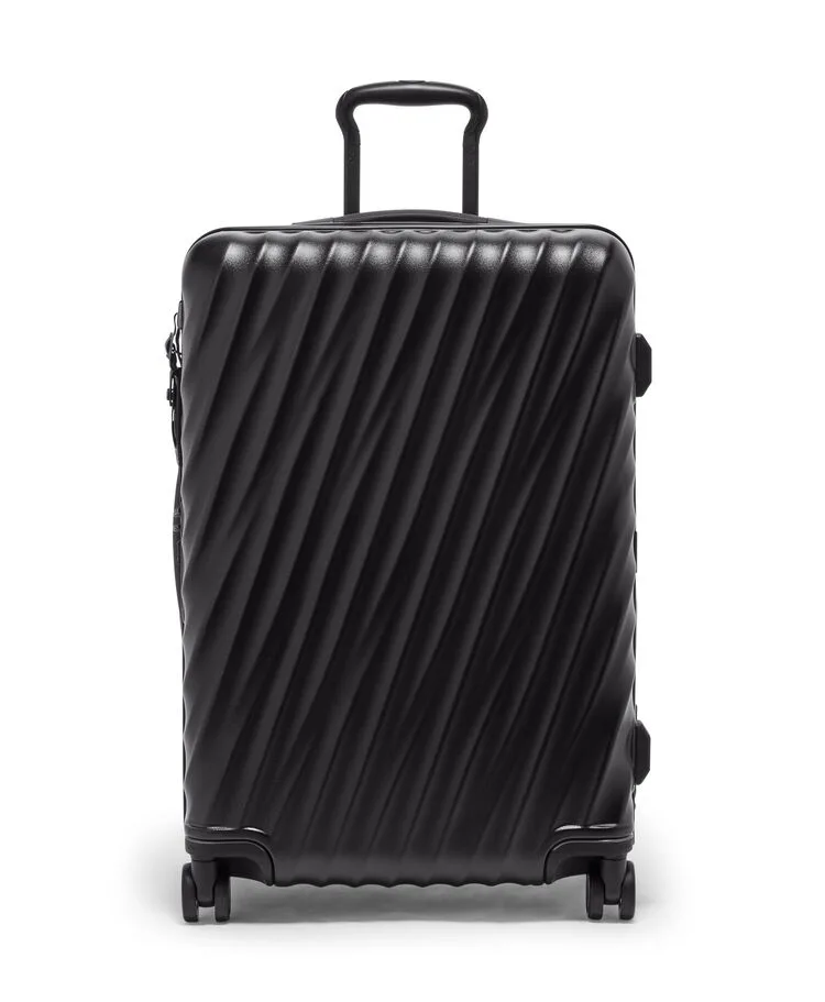 TUMI 19 DEGREE ショート・トリップ・エクスパンダブル・4ウィール・パッキングケース — manufacturer gallery