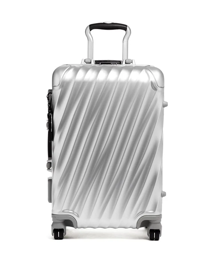 TUMI 19 DEGREE ALUMINUM インターナショナル・エクスパンダブル・4ウィール・キャリーオン — manufacturer gallery