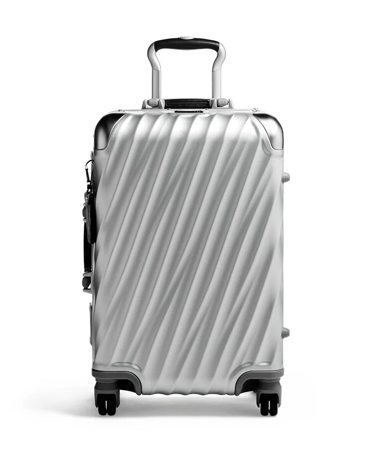 TUMI 19 DEGREE ALUMINUM インターナショナル・キャリーオン — manufacturer gallery