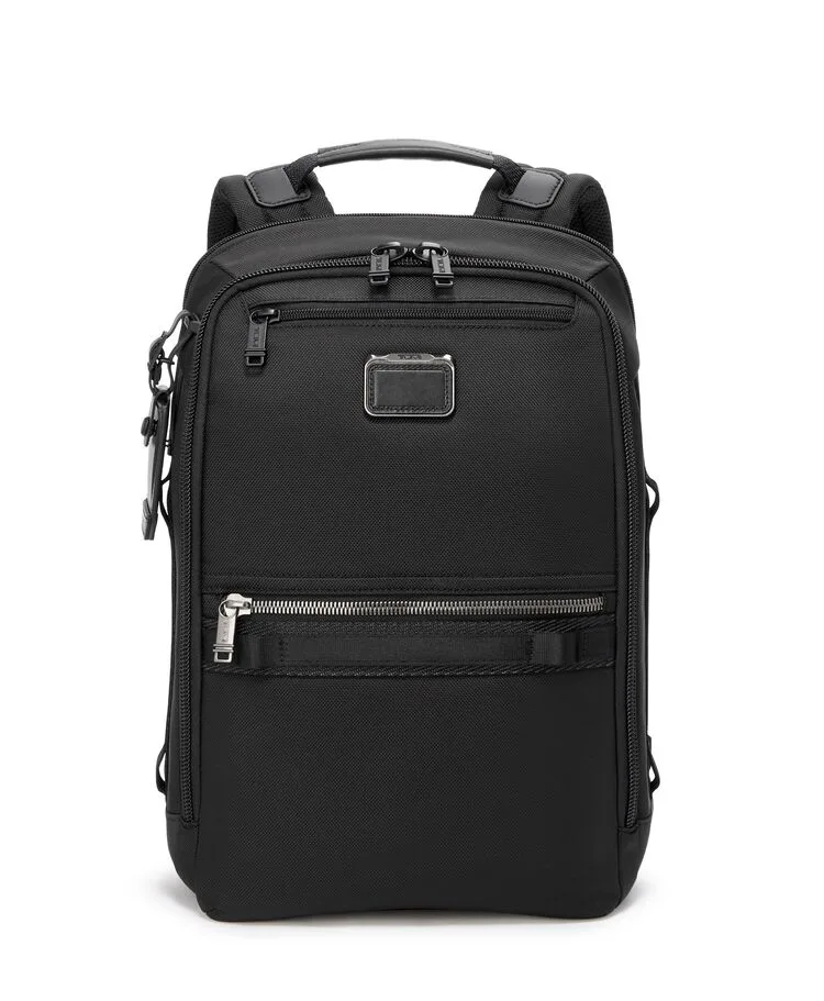 TUMI ALPHA BRAVO 「ダイナミック」バックパック — manufacturer gallery