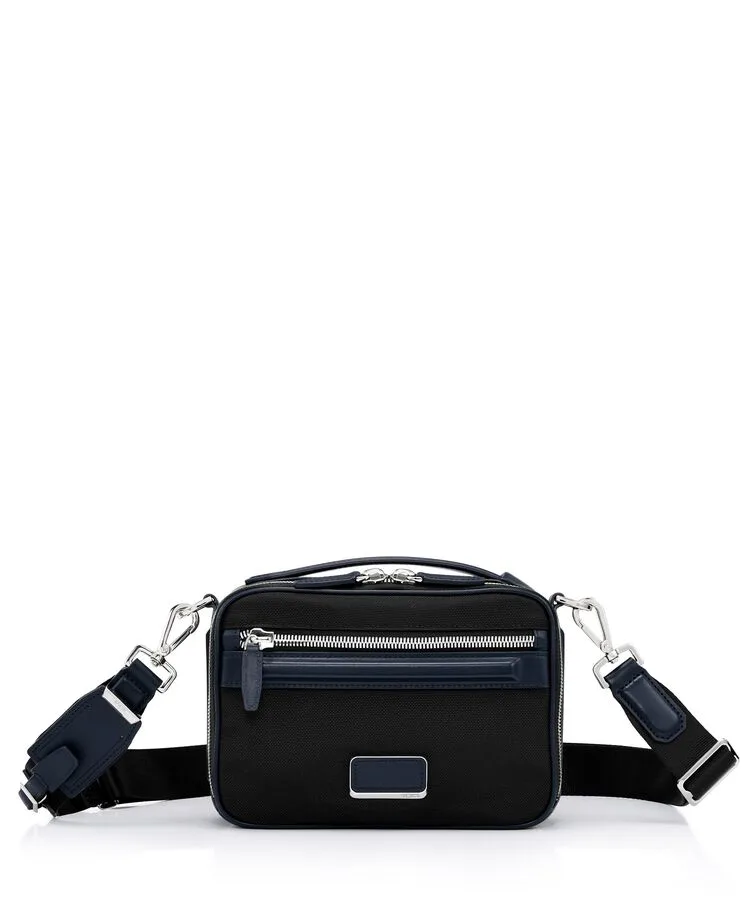 TUMI JARVIS ミディアム・クロスボディ — manufacturer gallery